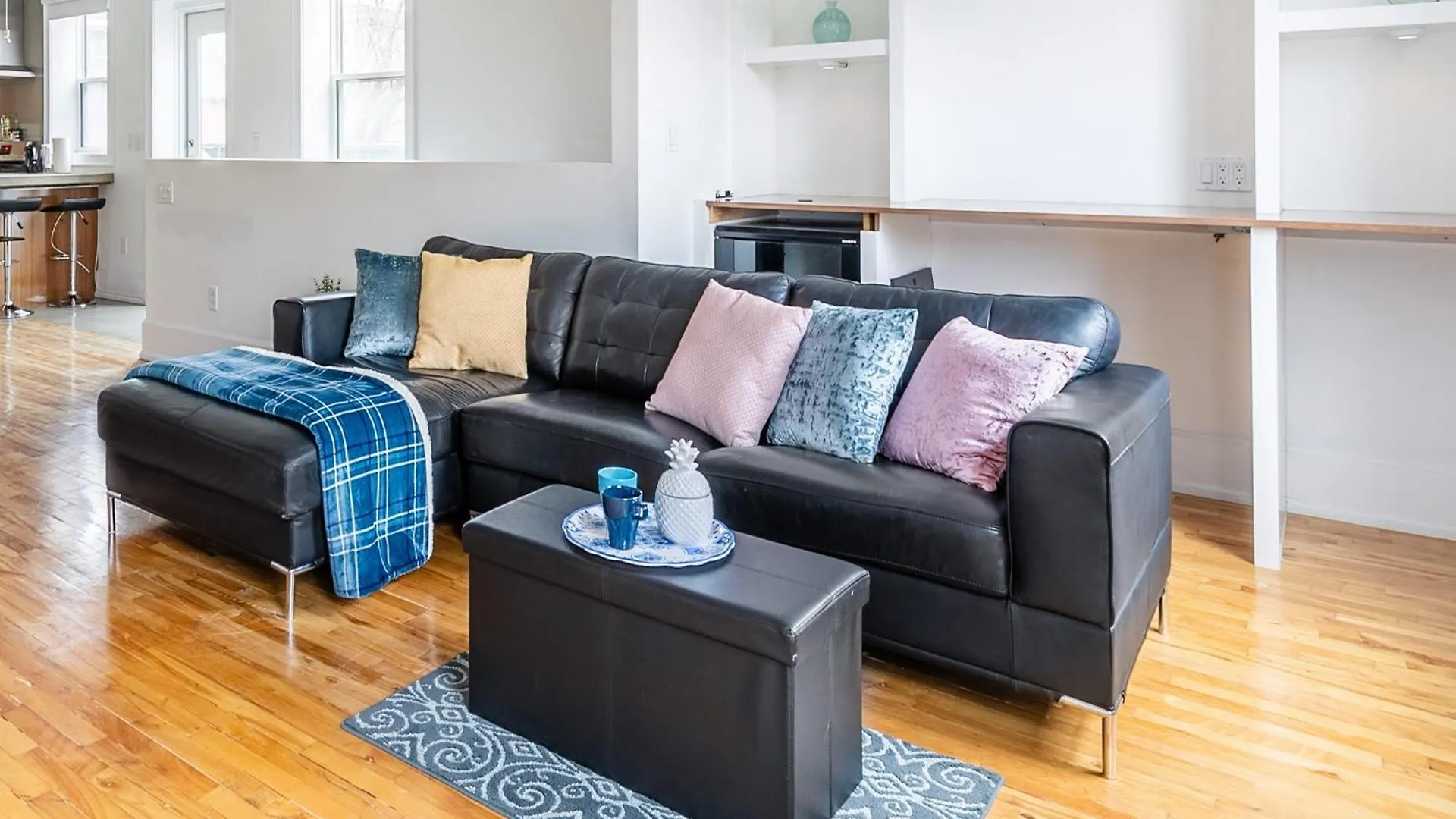 Apartment Modern 2 Bedroom Condo - Heart Of Leslieville Toronto